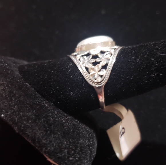 Rainbow Moonstone Flower Ring ~ 925 Sterling Silver - Picture 13 of 16